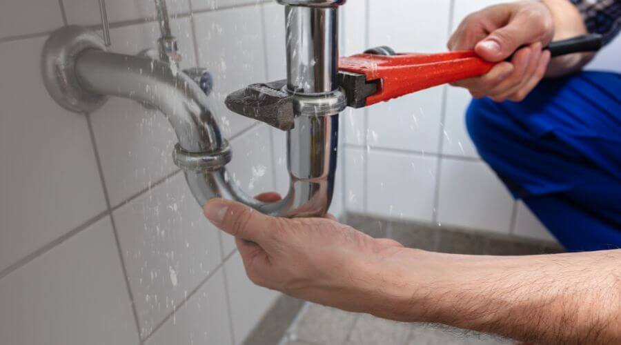 Expert burst pipe repair services in Pleasant Dale, NE
